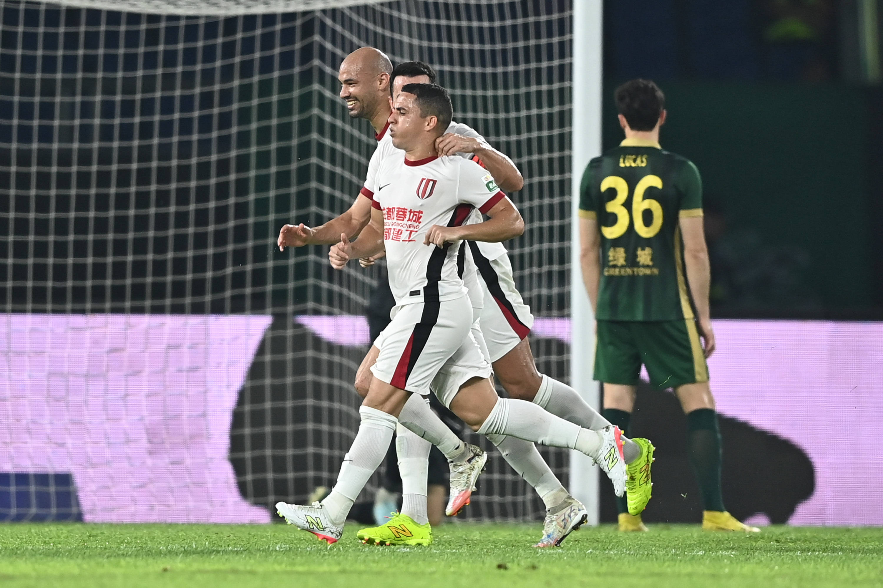 jiuyou官网入口今夜阿贾克斯调整名单以备英超，绝杀压哨环节打磨，目标明确，年轻球员得到机会的简单介绍