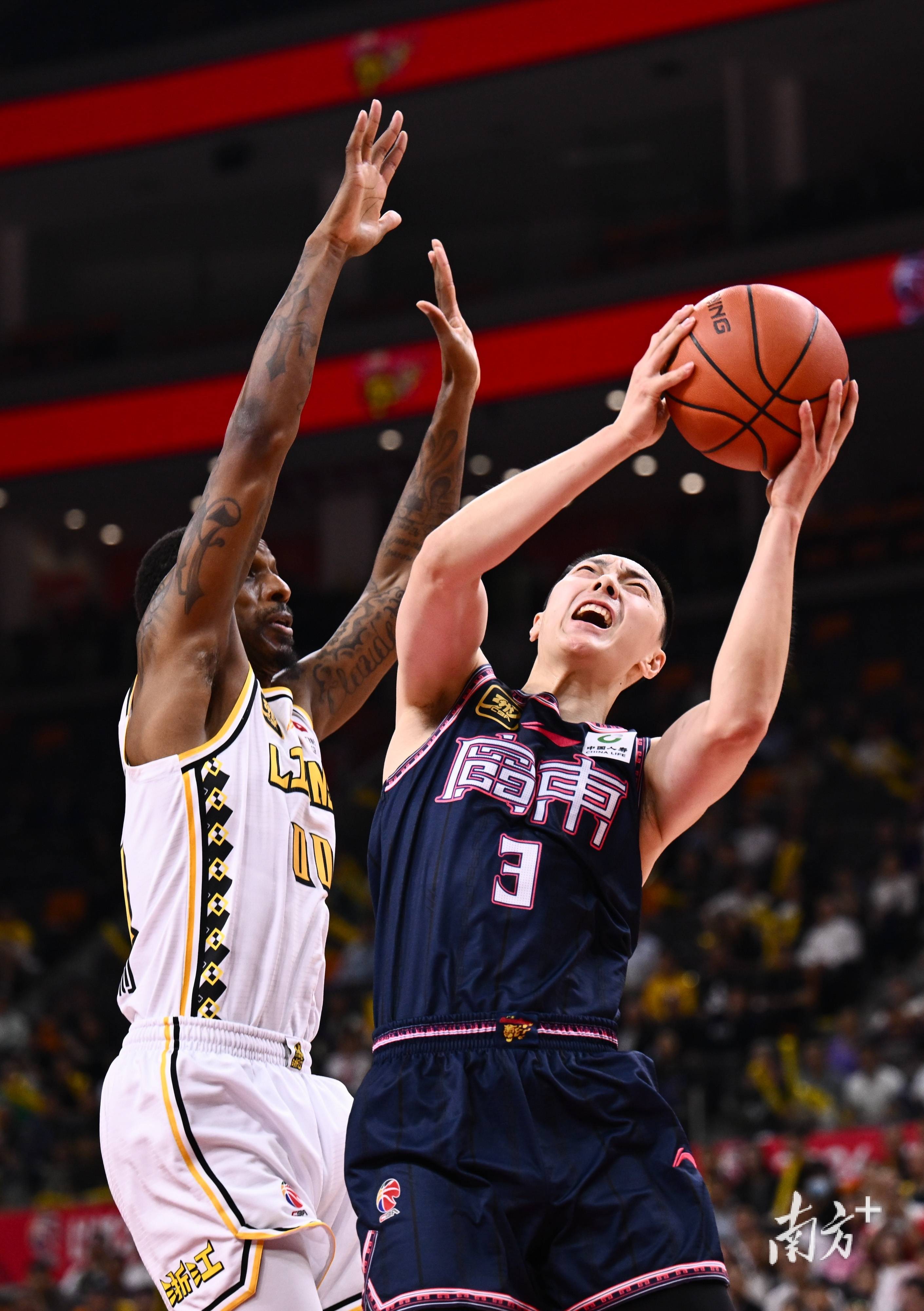 九游游戏平台包含广厦男篮赛前豪取连胜赛后上海久事绝杀压哨，这一次真的赛前浙江队备战欧冠的词条